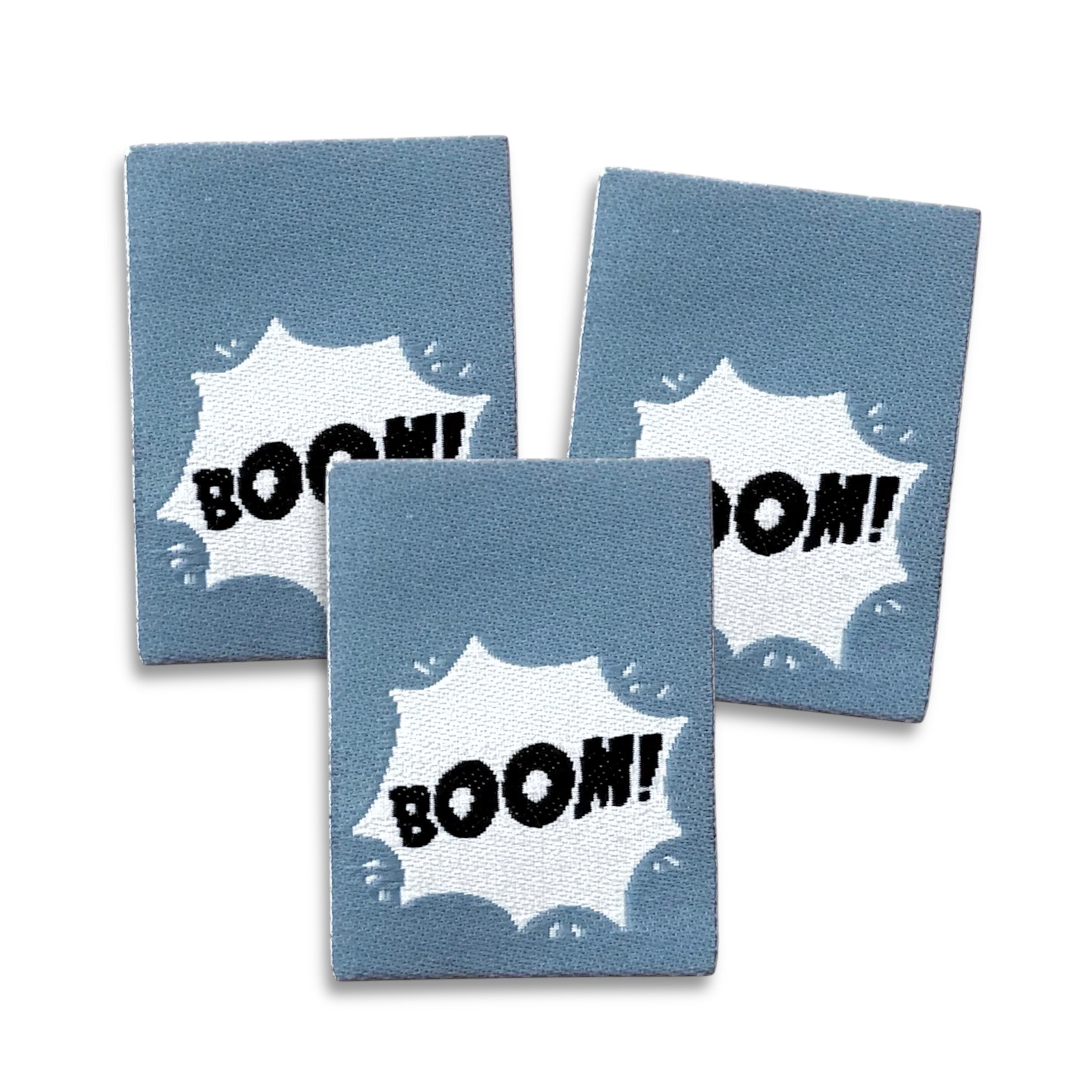 Set of 3 woven labels “Boom!”